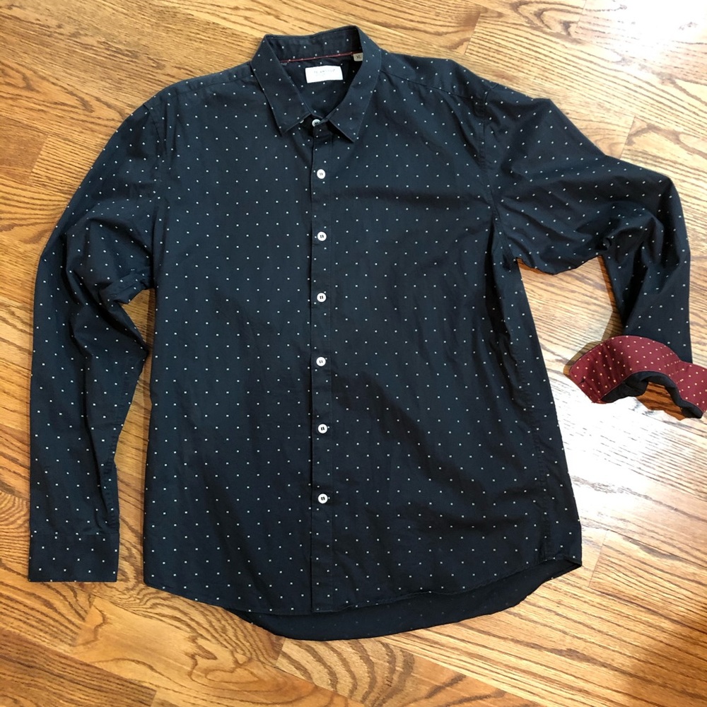 7 Diamonds Printed Button Up